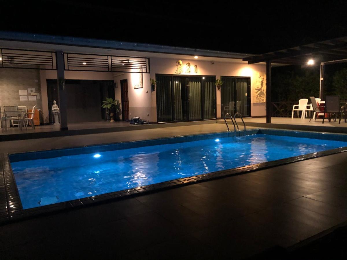 Suporn Lakeview Trakan Phutphon Kültér fotó